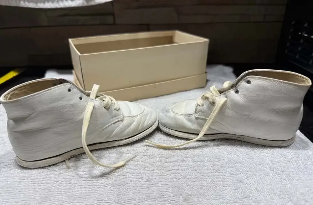 Childcraft Vintage White Leather Baby Shoes In Box